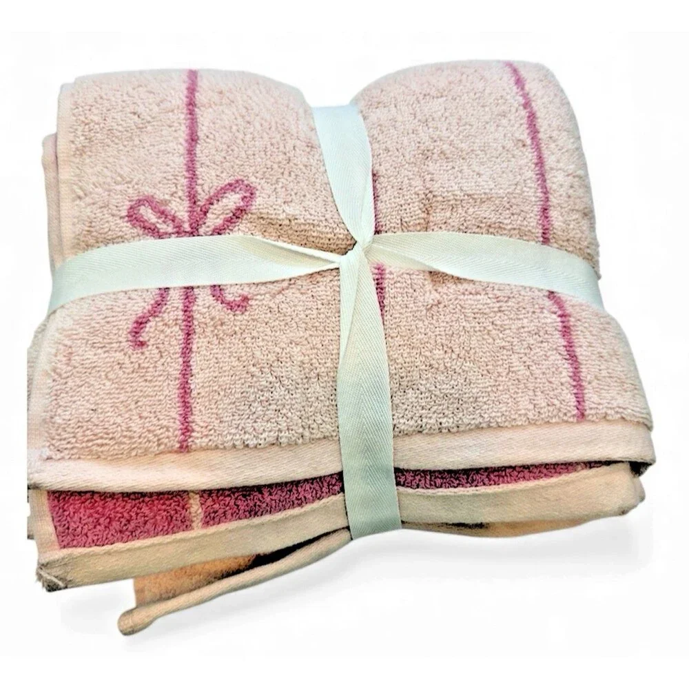 Loft by Loftex Hand Towels Set Of 2 Pink on Pink Bows 16 x 28 Reversible